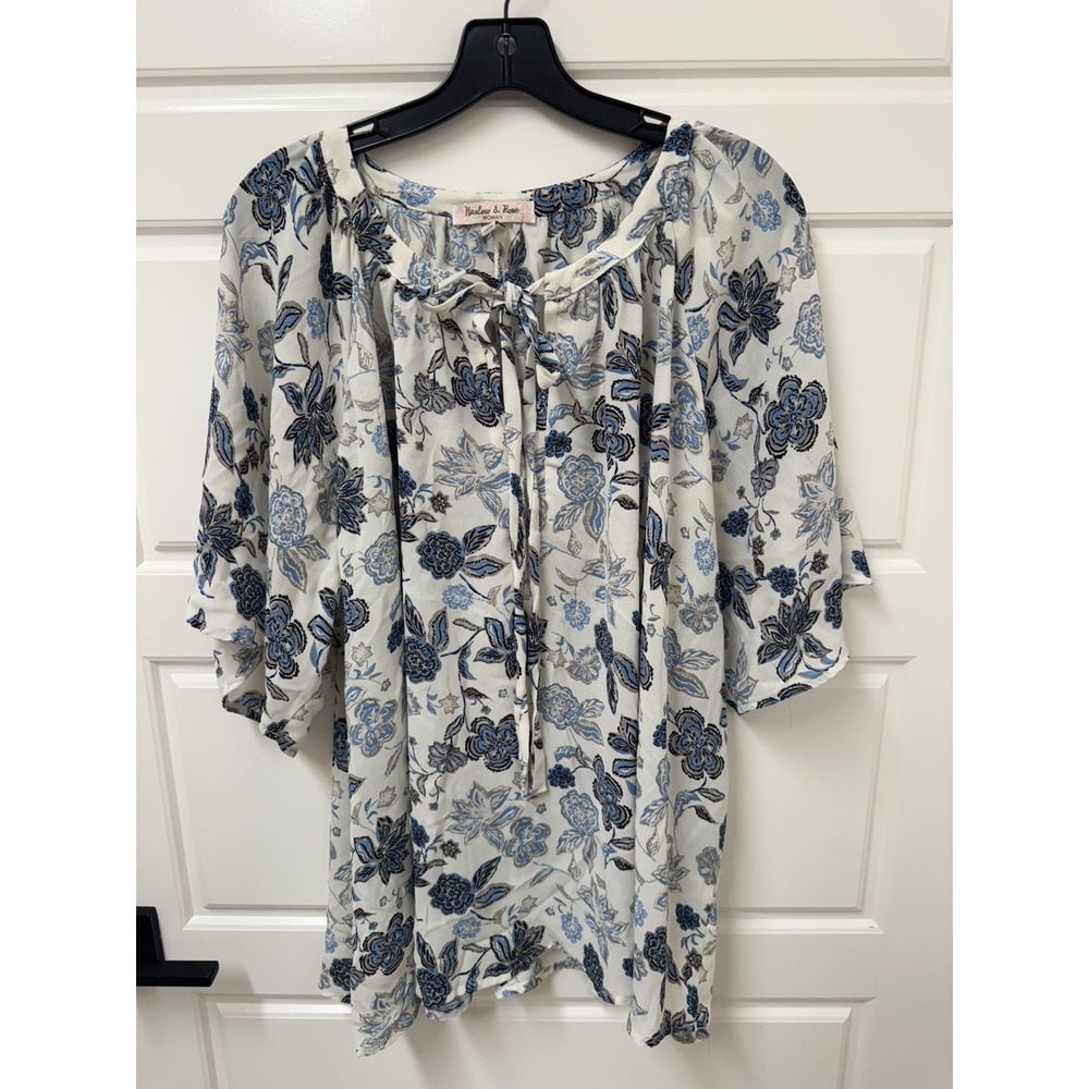 Harlow & Rose Woman Plus Size 2X Short Sleeve Blouse V-Neck Tassel Tie Floral